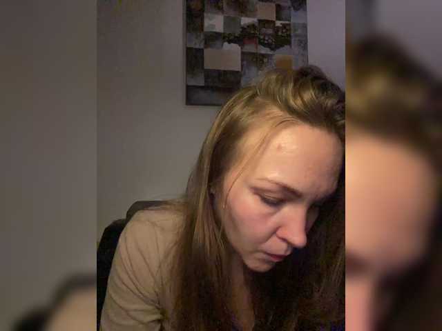 Alisasqrl's BongaCams show and profile