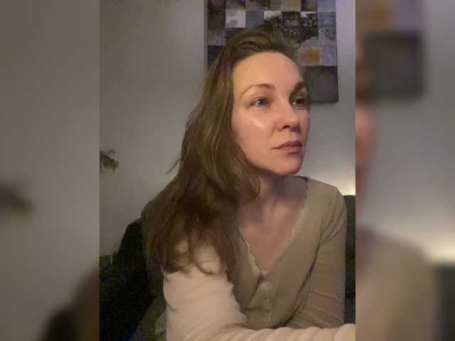 Alisasqrl's BongaCams show and profile