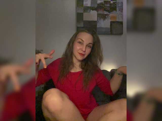Alisasqrl's BongaCams show and profile
