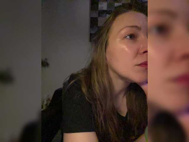 Alisasqrl's BongaCams show and profile