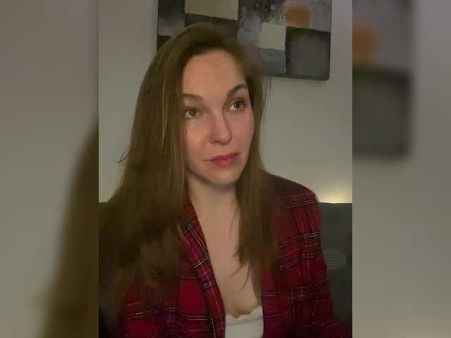 Alisasqrl's BongaCams show and profile