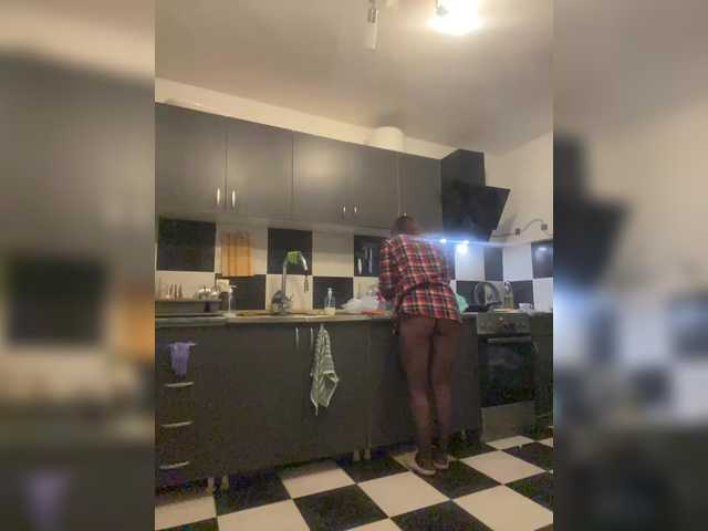 Alisasqrl's BongaCams show and profile