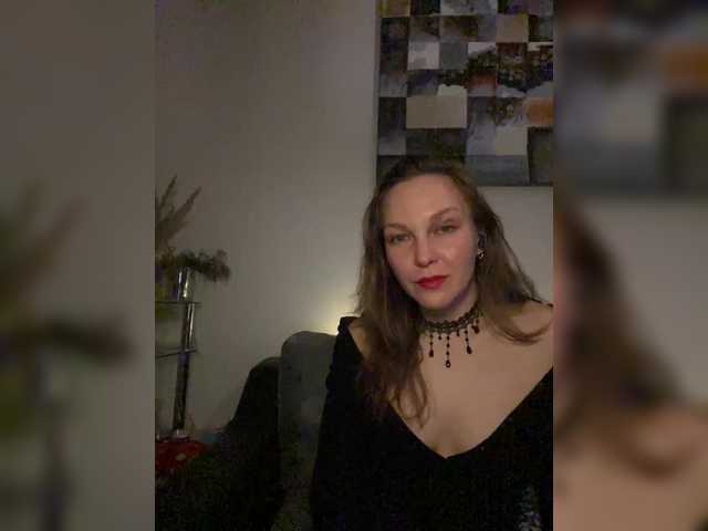 Alisasqrl's BongaCams show and profile