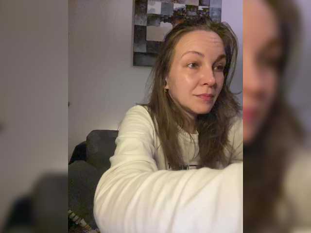 Alisasqrl's BongaCams show and profile