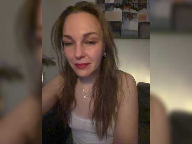 Alisasqrl's BongaCams show and profile