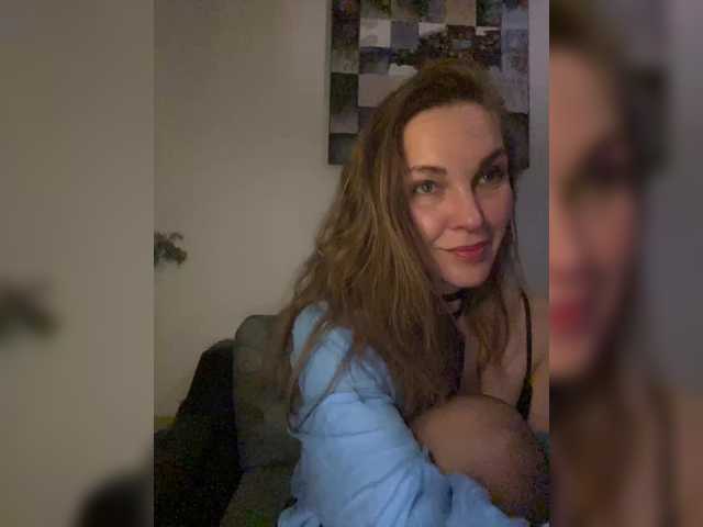 Alisasqrl's BongaCams show and profile