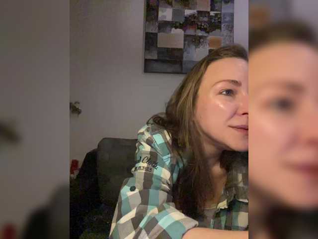 Alisasqrl's BongaCams show and profile