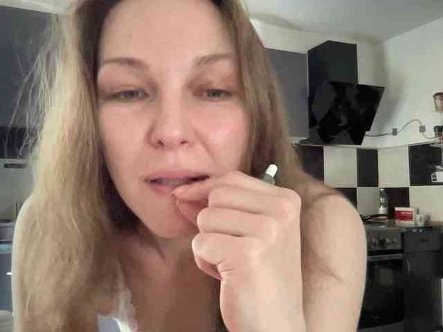 Alisasqrl webcam