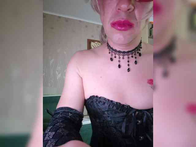 Lieantheris Live Webcam on BongaCams