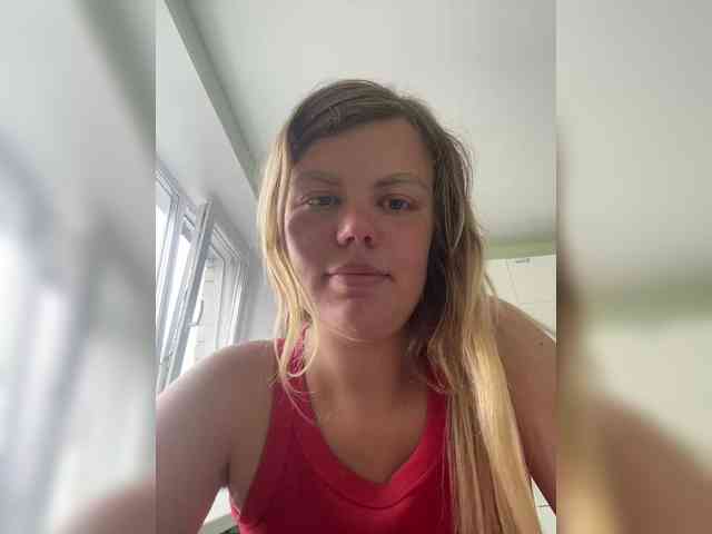LoveMarin webcam