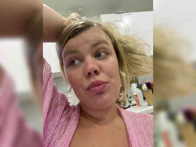 LoveMarin webcam