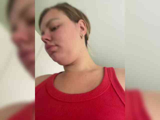 LoveMarin webcam