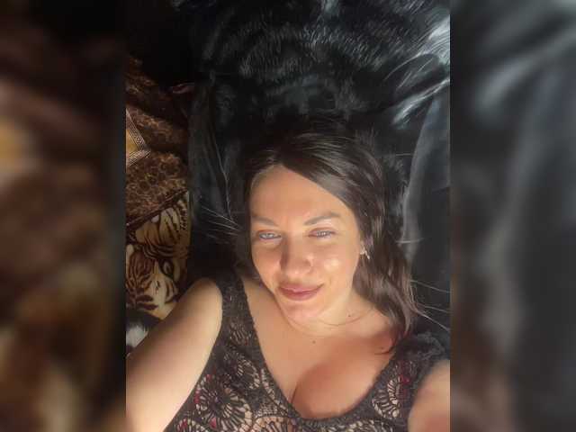 Vishenkakiss's BongaCams show and profile