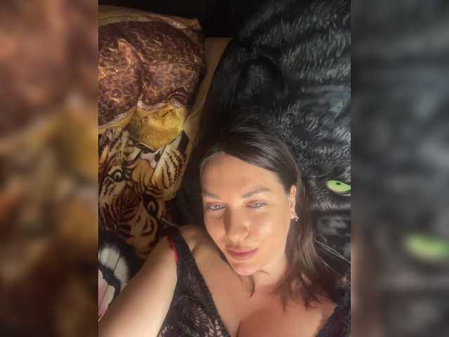 Vishenkakiss's BongaCams show and profile