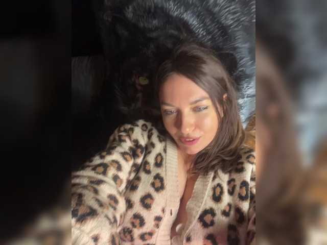 Vishenkakiss's BongaCams show and profile