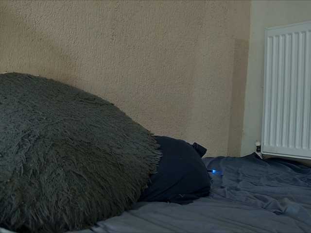 curvyana's BongaCams show and profile