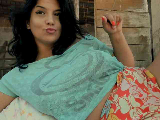 curvyana webcam