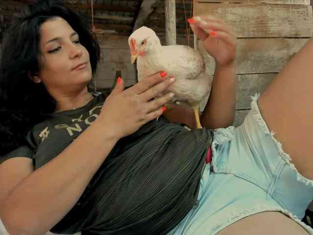 curvyana webcam