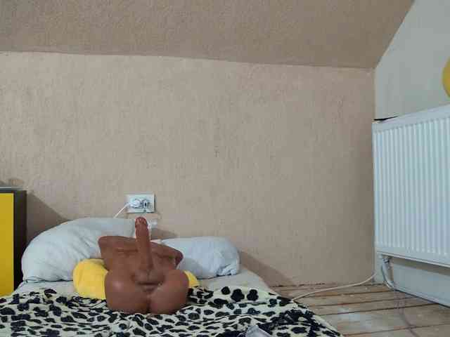 curvyana webcam