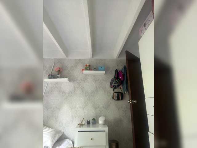 SallyeLeins's BongaCams show and profile