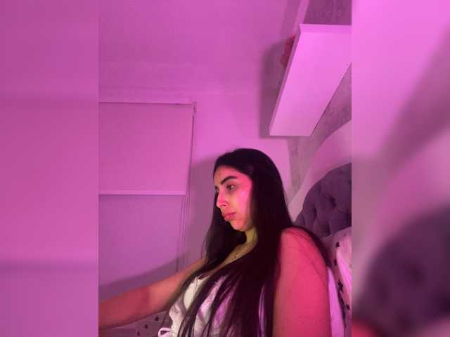 SallyeLeins's BongaCams show and profile