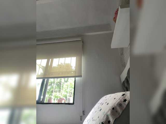  SallyeLeins chat room