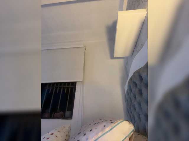 SallyeLeins's BongaCams show and profile