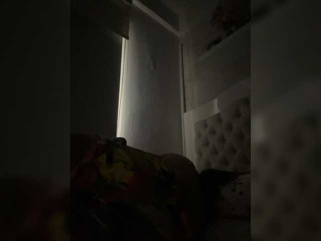 SallyeLeins's BongaCams show and profile