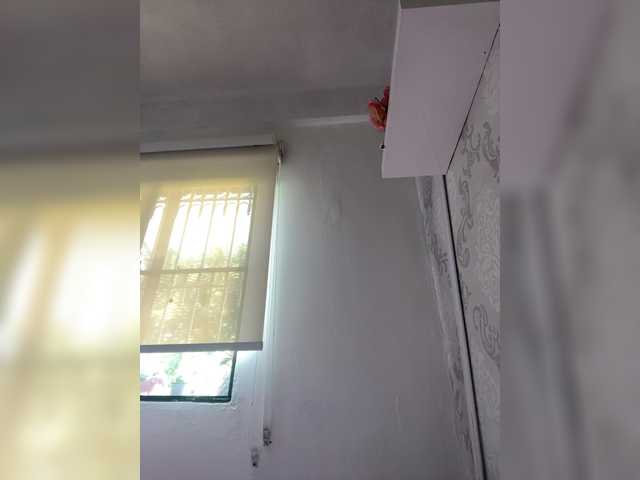 SallyeLeins's BongaCams show and profile