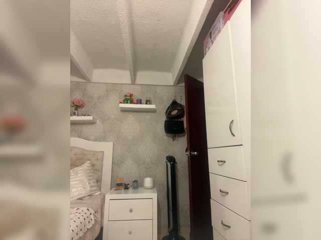 SallyeLeins from BongaCams