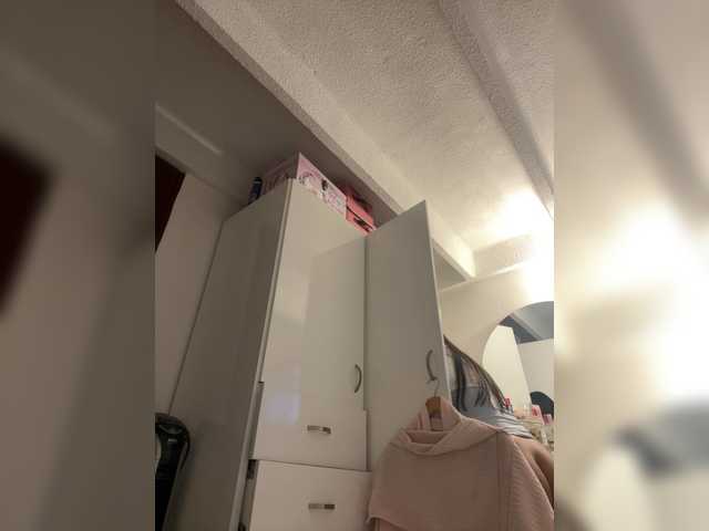 SallyeLeins's BongaCams show and profile