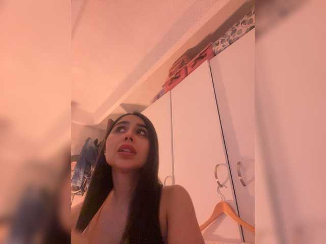 SallyeLeins's BongaCams show and profile