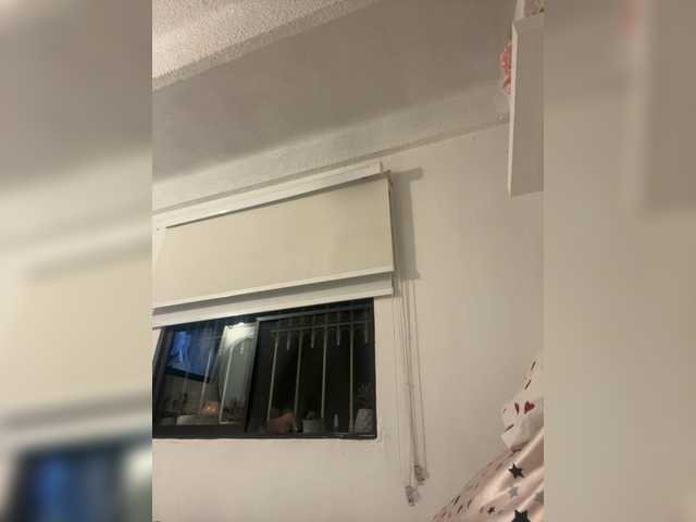 SallyeLeins live cam