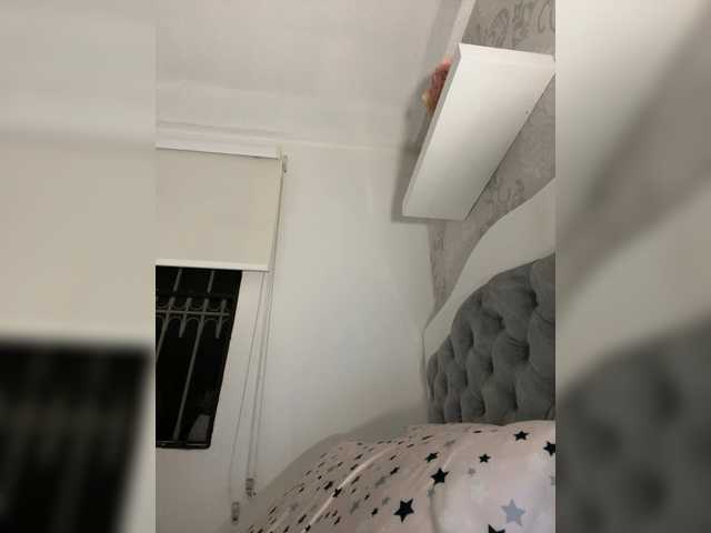 SallyeLeins's BongaCams show and profile