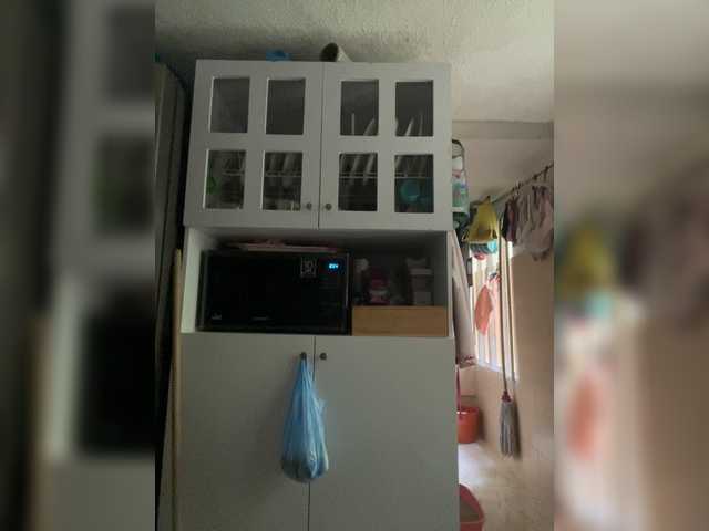 SallyeLeins's BongaCams show and profile