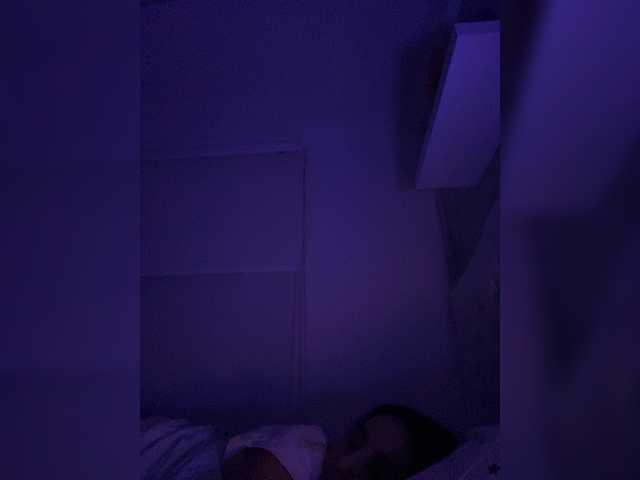 SallyeLeins's BongaCams show and profile