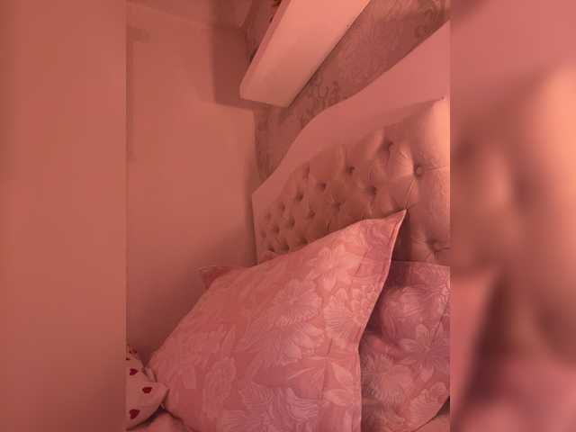 SallyeLeins from BongaCams