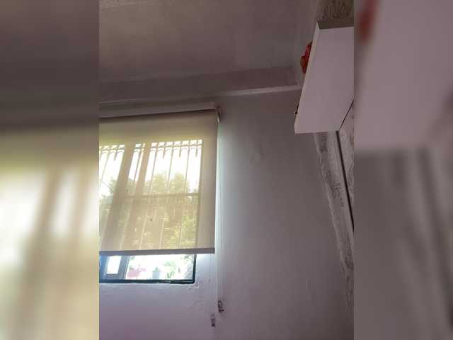 SallyeLeins's BongaCams show and profile