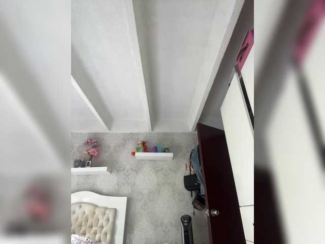 SallyeLeins's BongaCams show and profile