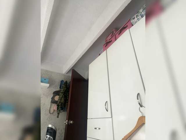 SallyeLeins's BongaCams show and profile