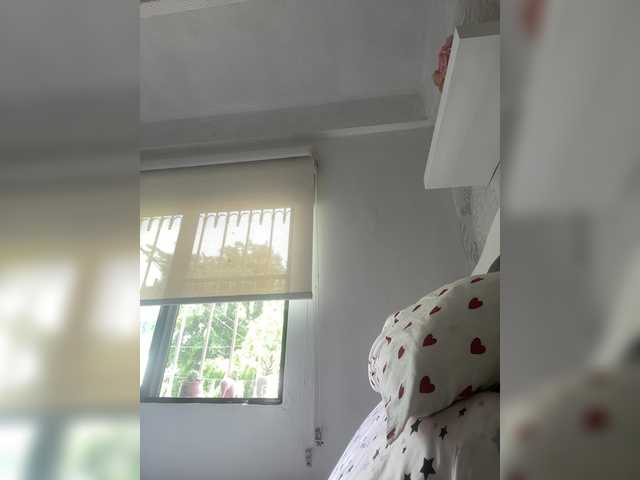 SallyeLeins's BongaCams show and profile