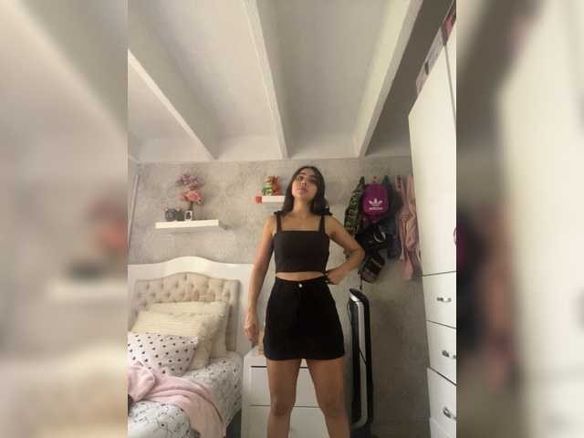 SallyeLeins live cam