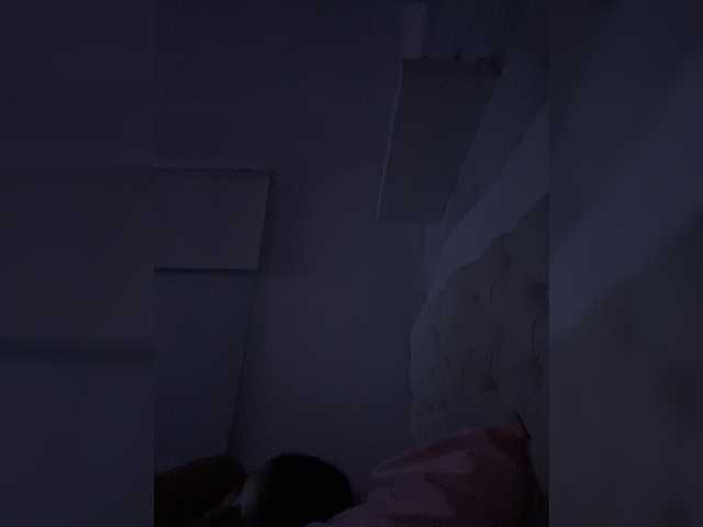 Young SallyeLeins - amazing, passionate and ready to satisfy SallyeLeins from BongaCams