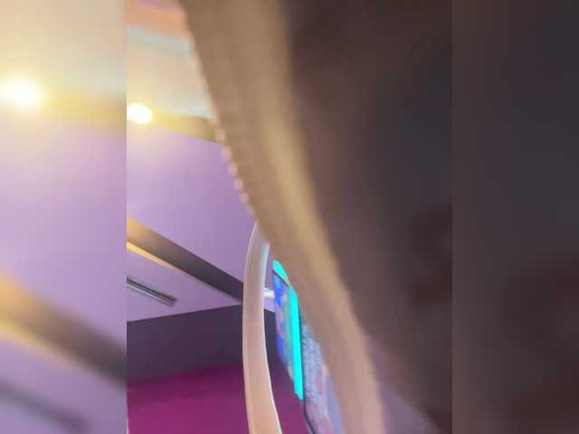 SallyeLeins from BongaCams