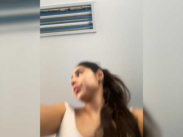 SallyeLeins's BongaCams show and profile