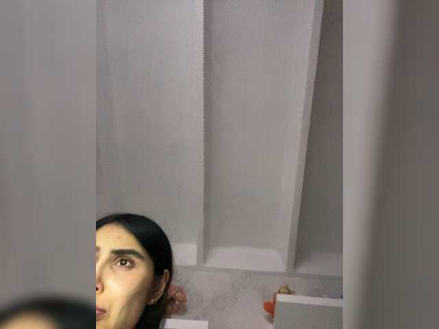 SallyeLeins's BongaCams show and profile