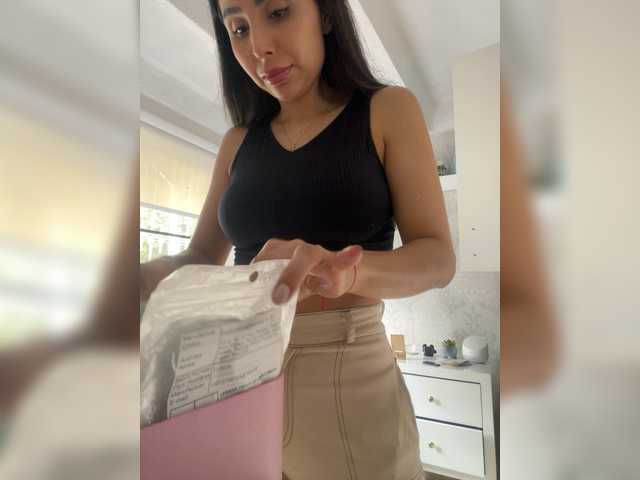 SallyeLeins's BongaCams show and profile