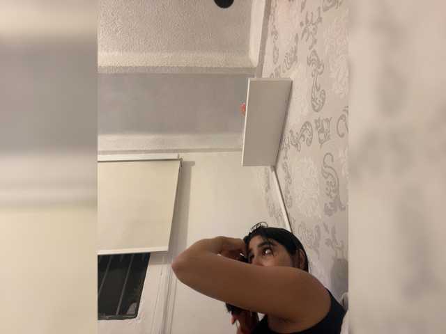 SallyeLeins's BongaCams show and profile