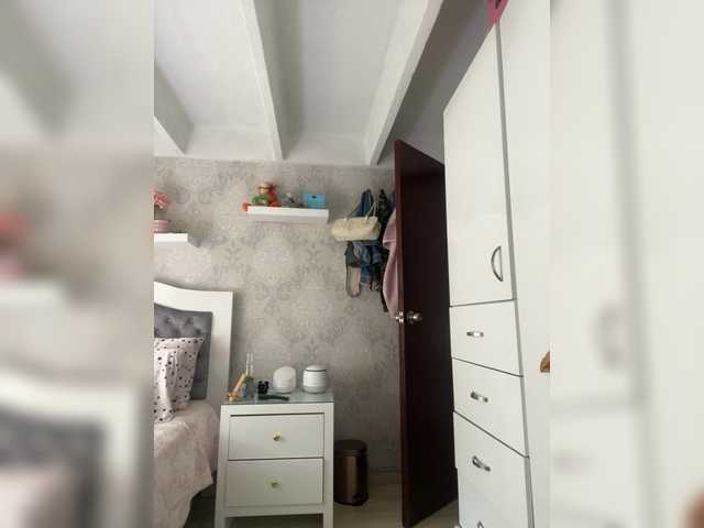 SallyeLeins's BongaCams show and profile