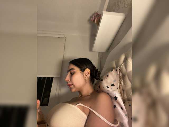 SallyeLeins's BongaCams show and profile